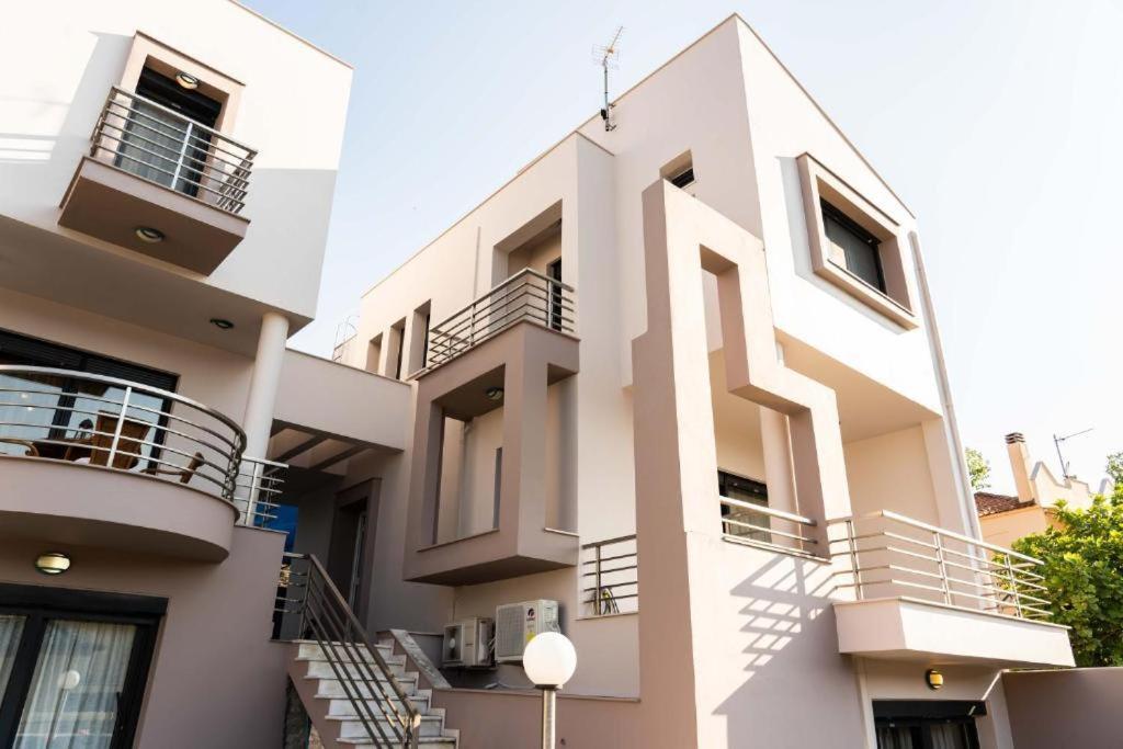 Venetia Luxury Villa Nea Iraklitsa ภายนอก รูปภาพ