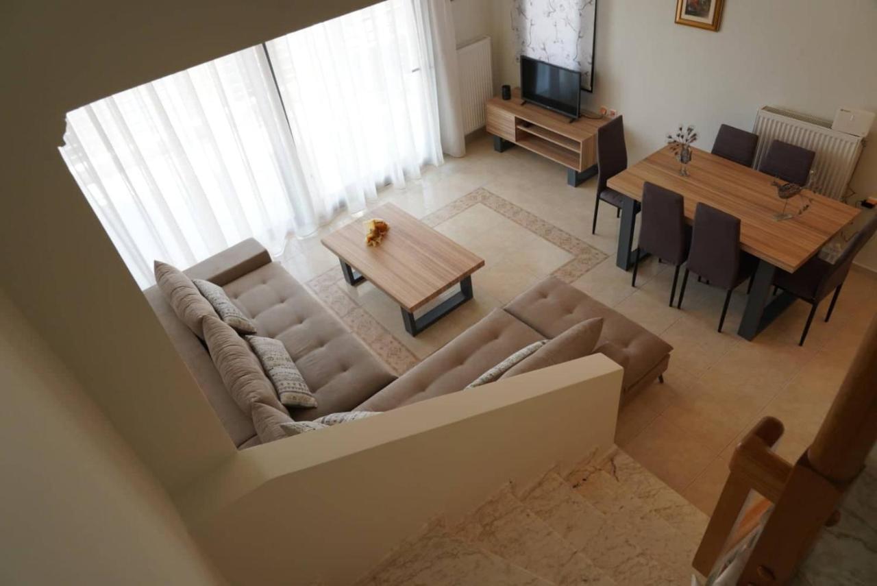 Venetia Luxury Villa Nea Iraklitsa ภายนอก รูปภาพ