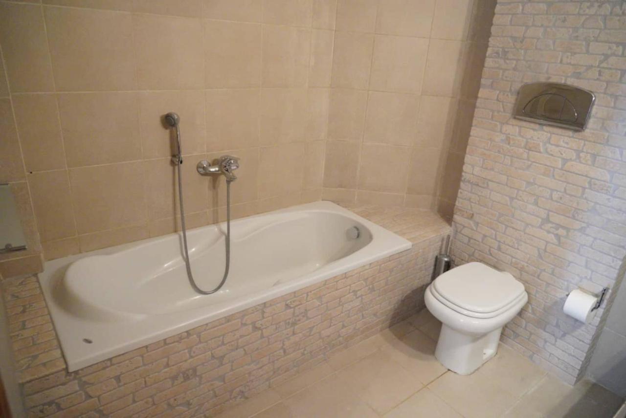 Venetia Luxury Villa Nea Iraklitsa ภายนอก รูปภาพ